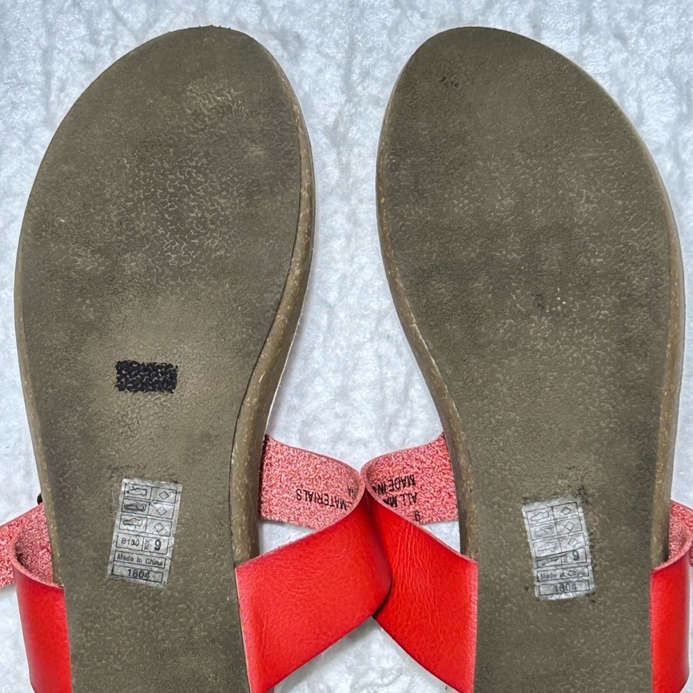 Blowfish Womens Red Thong Buckle/Strap Slip Resistant Casual Sandal Shoes SZ 9 - Picture 9 of 11